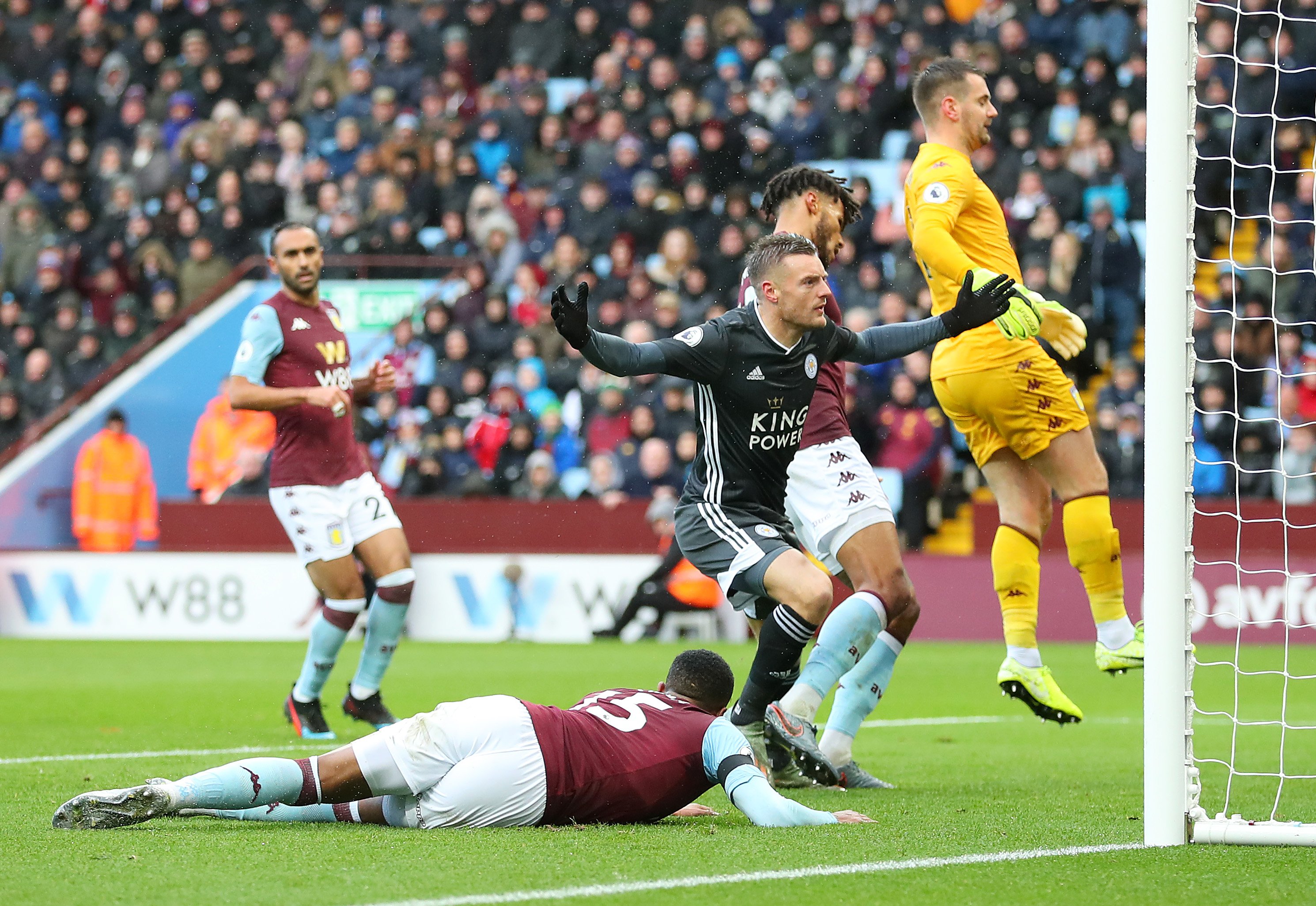 把目光锁定 把目光锁定